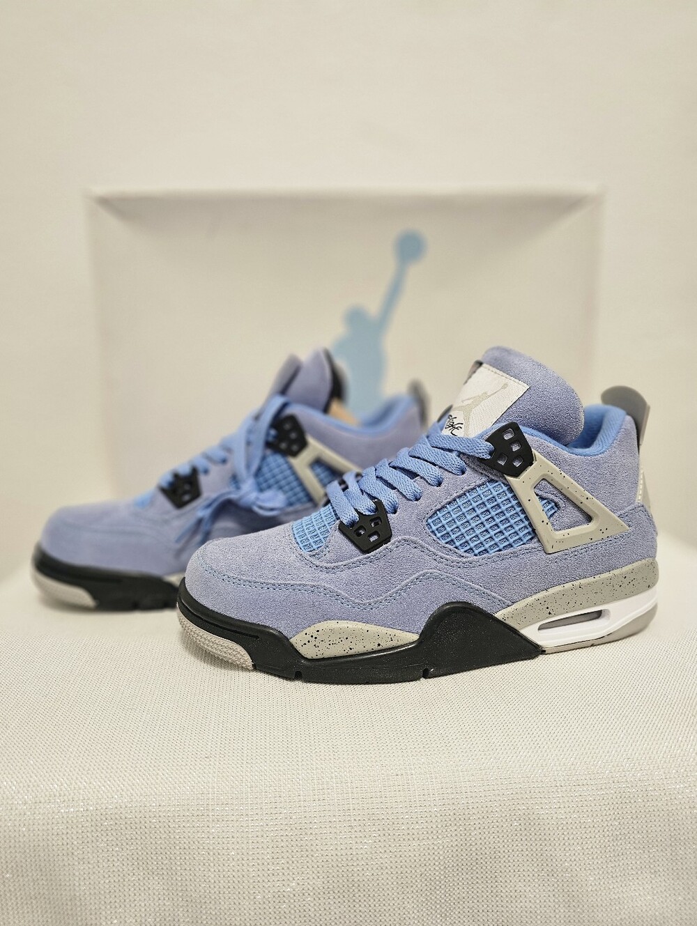 Air Jordan 4 Retro 'University Blue' - Size 6 (CT8527-400) - Brand New